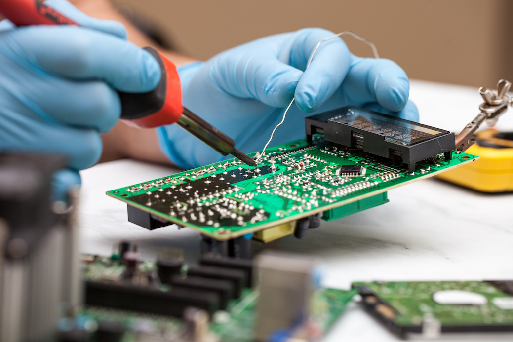 What Is A Soldering Technician Bmr Solutions